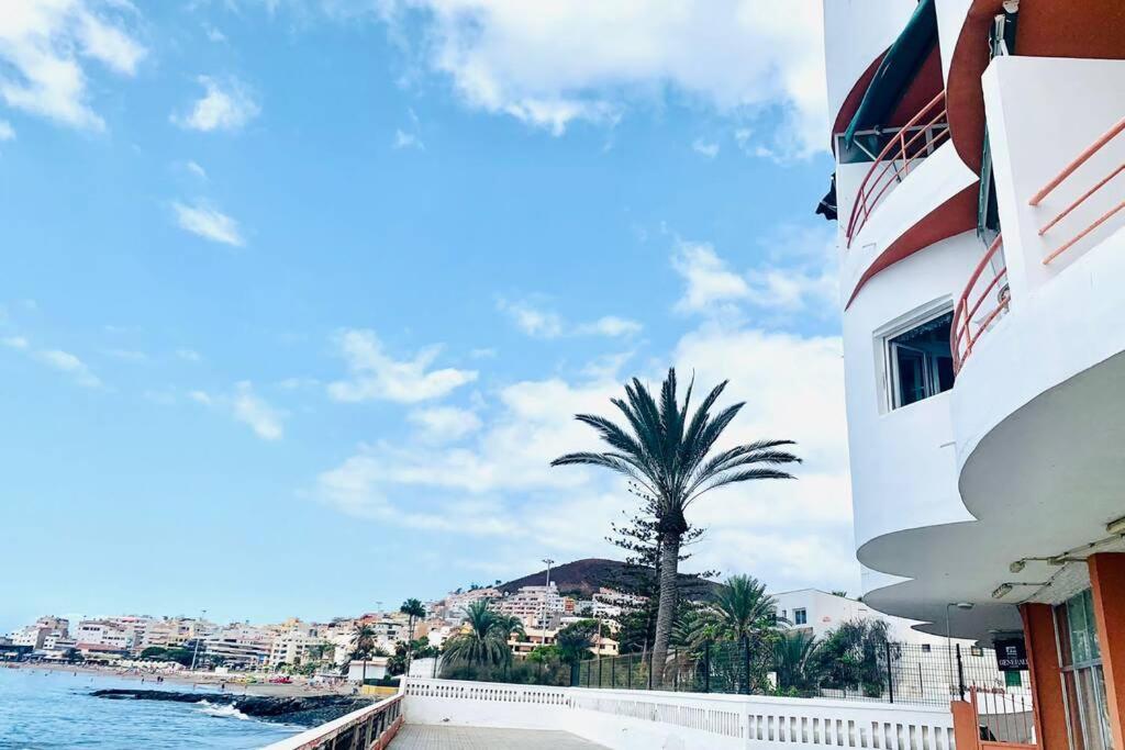 Apartamento Theatre Box: Ocean Balcony & Stairs To The Sea Arona  Exterior foto