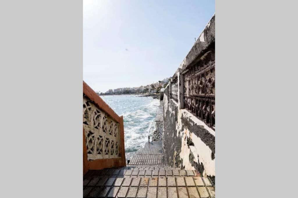 Apartamento Theatre Box: Ocean Balcony & Stairs To The Sea Arona  Exterior foto